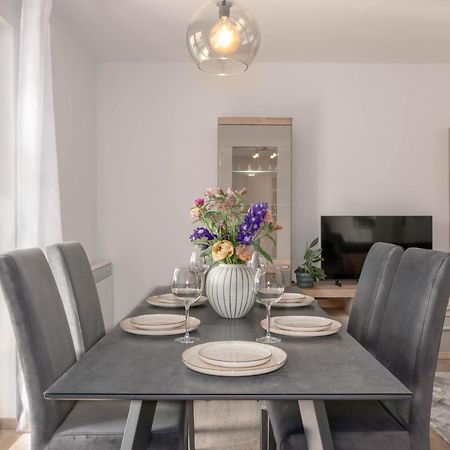 Newly Renovated Holiday Apartment Sirius Пореч Экстерьер фото