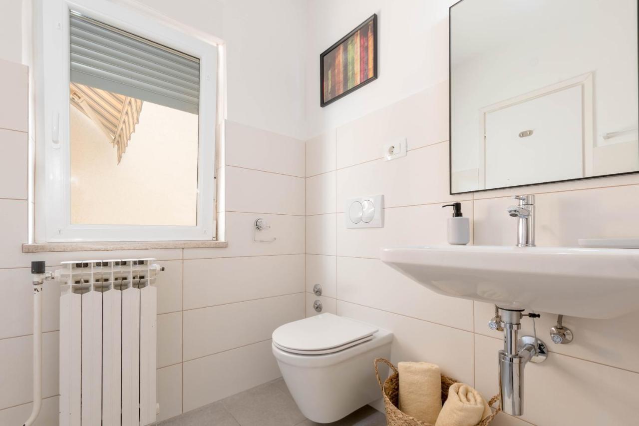 Newly Renovated Holiday Apartment Sirius Пореч Экстерьер фото